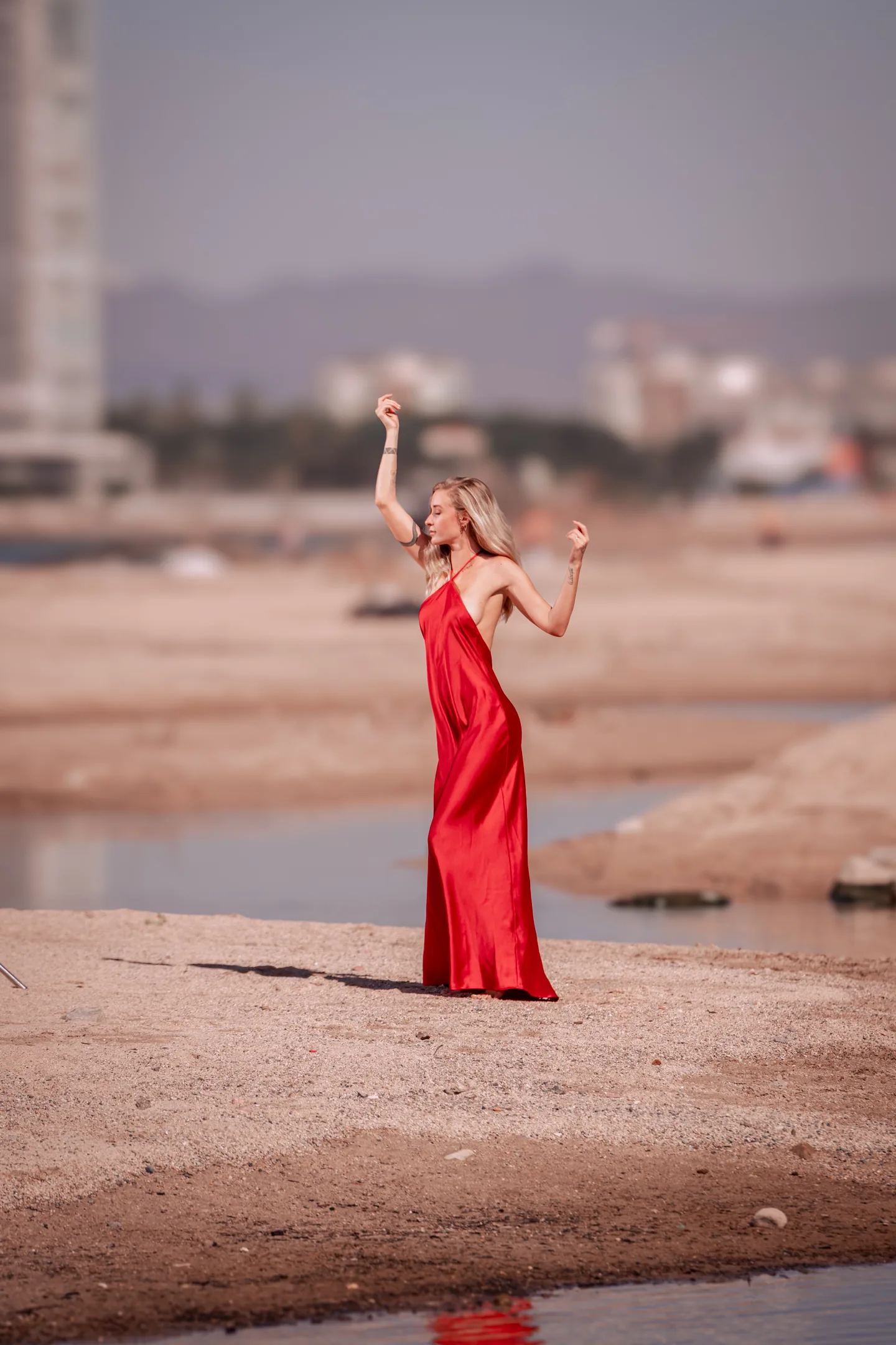 Editorial · beach